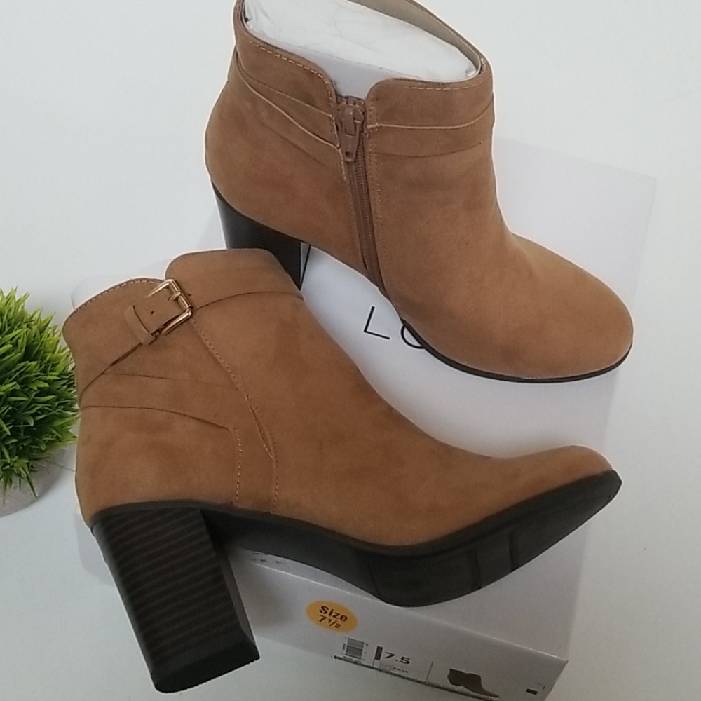 LC LAUREN CONRAD Tan Suede Ankle Boots